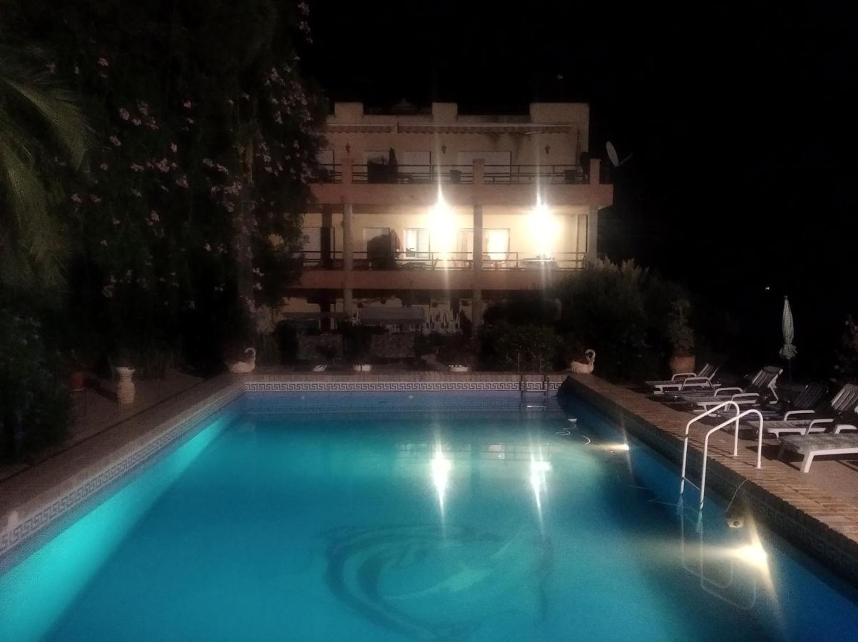 Casa Rural Complex Masia Del Tremendo Y Agroturismo Camarles Εξωτερικό φωτογραφία